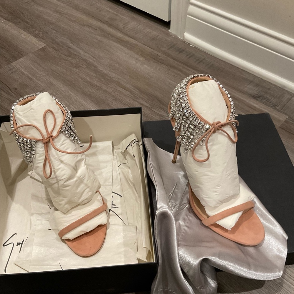 Giuseppe Zanotti Carrie Swarovski Crystal Chandalier Dangle Sandal Heels - Picture 13 of 16